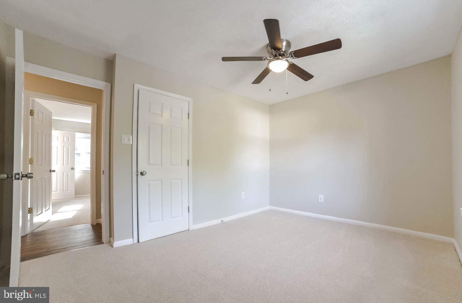 GOLDEN BEACH - Residential