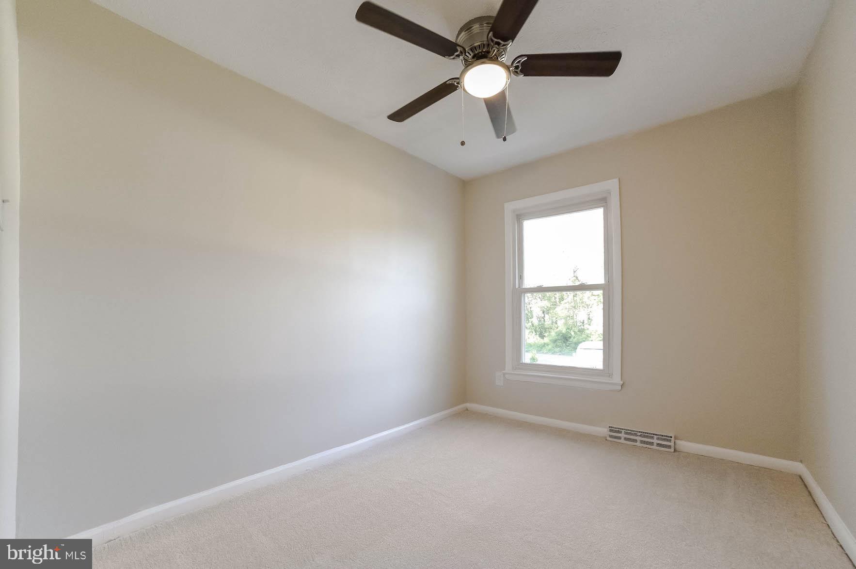 GOLDEN BEACH - Residential