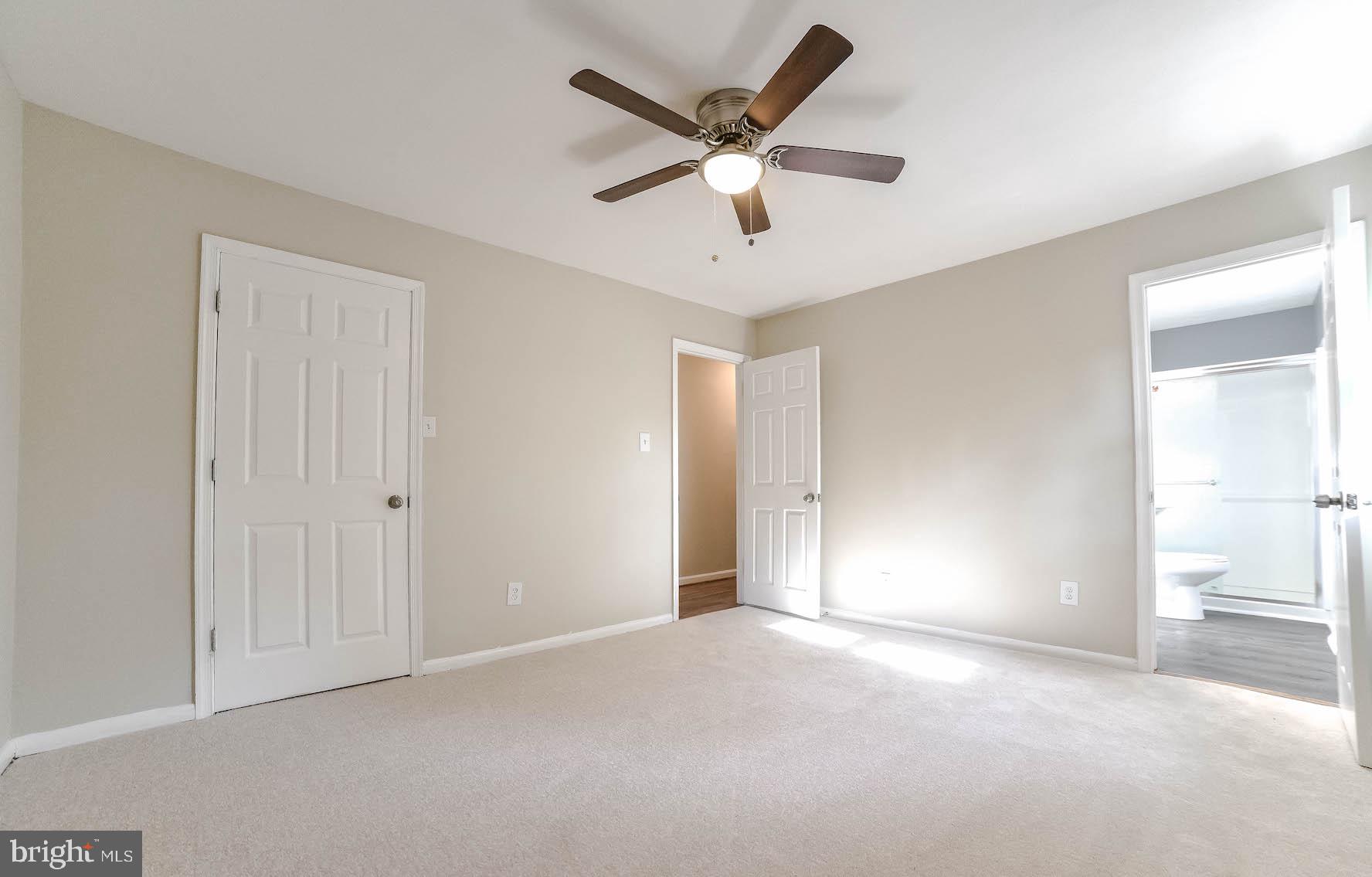 GOLDEN BEACH - Residential