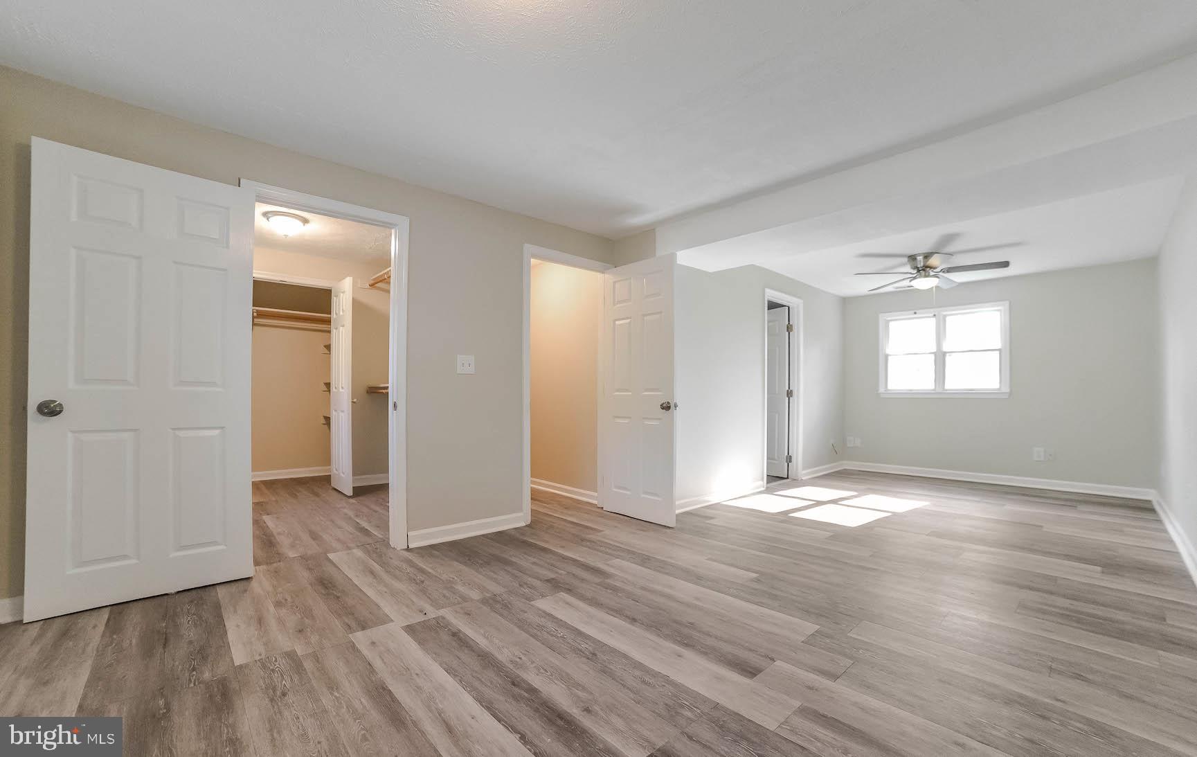 GOLDEN BEACH - Residential