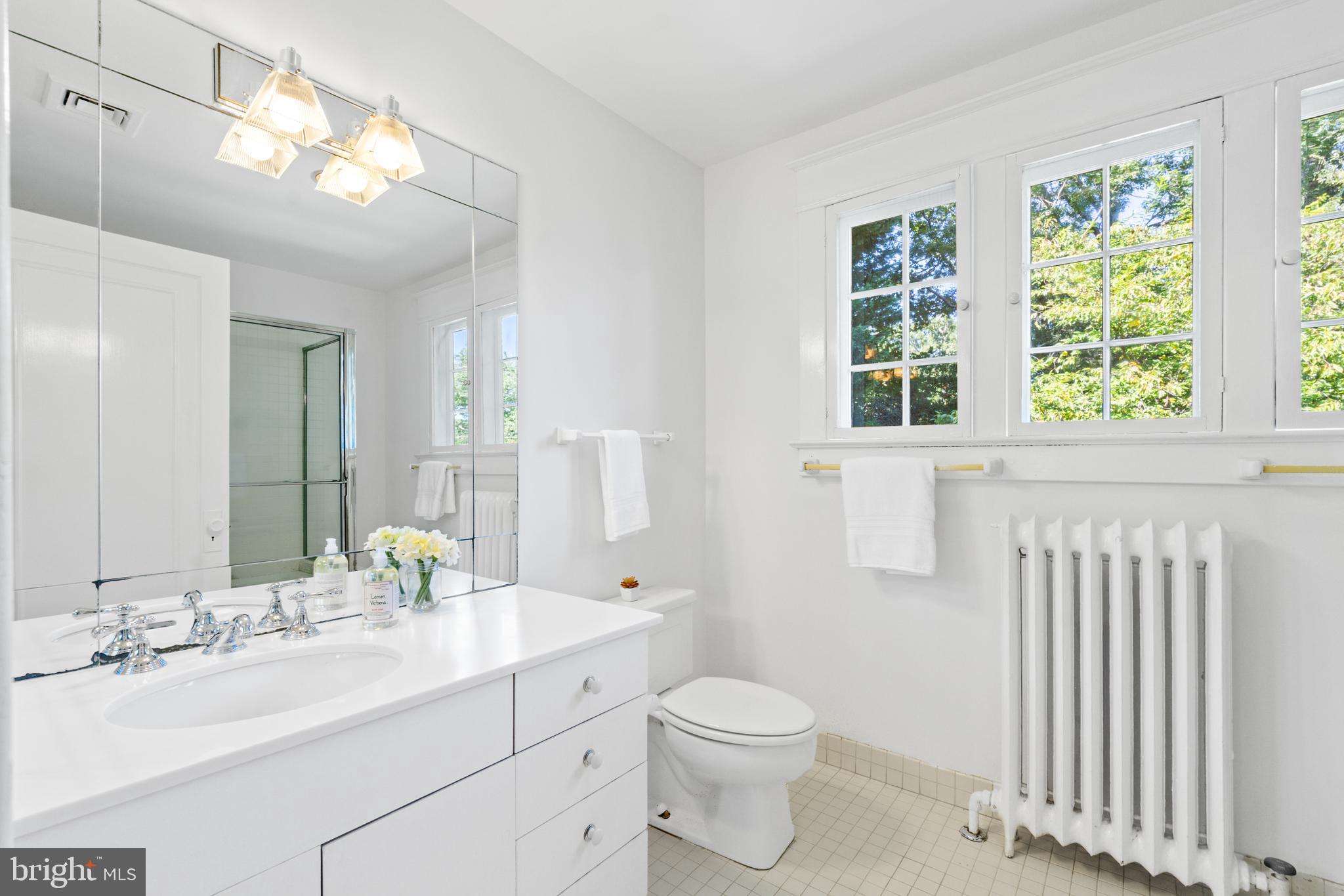 CHEVY CHASE - Residential