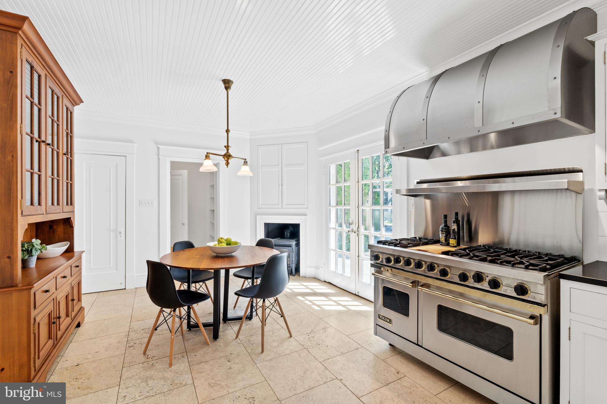 CHEVY CHASE - Residential