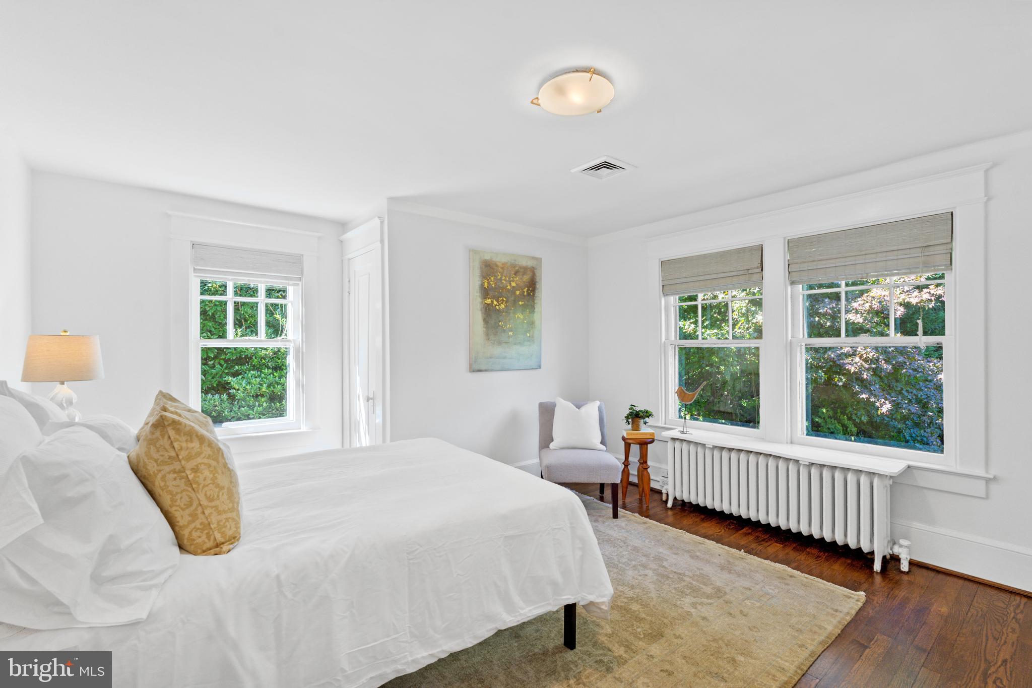 CHEVY CHASE - Residential