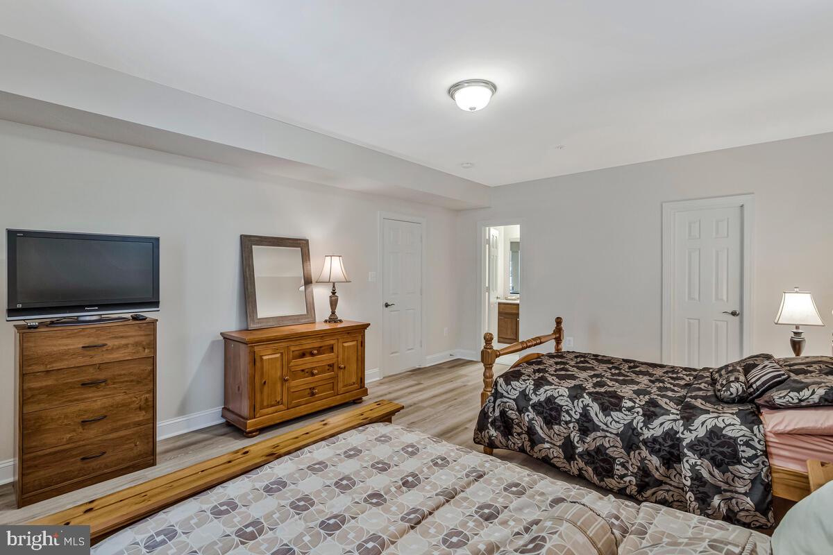 OAK CREEK CLUB - Residential