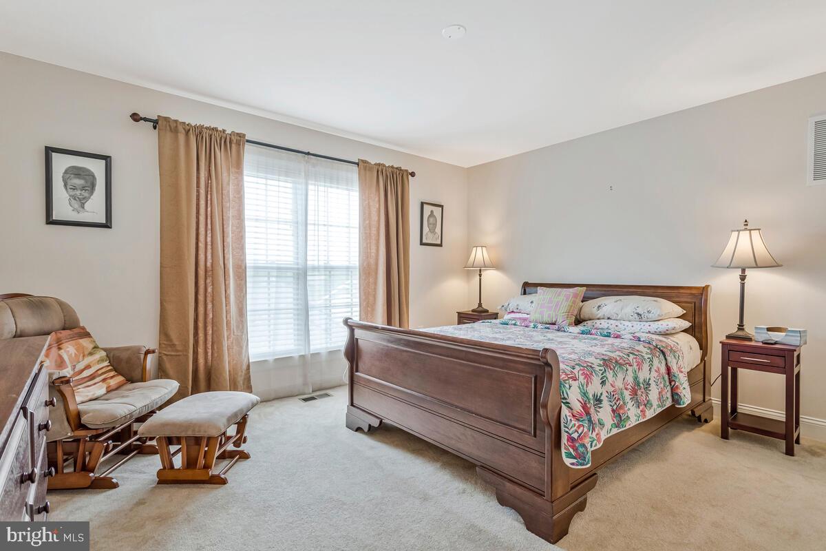 OAK CREEK CLUB - Residential