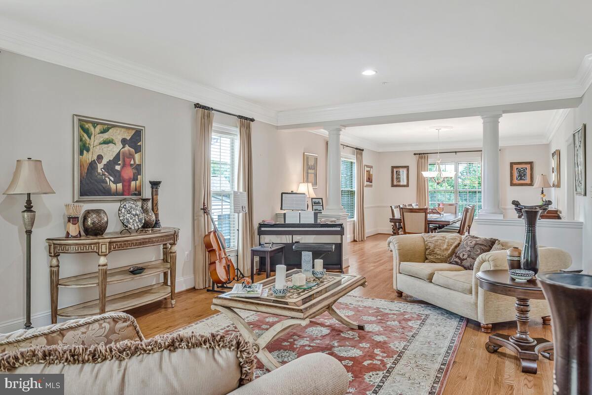 OAK CREEK CLUB - Residential