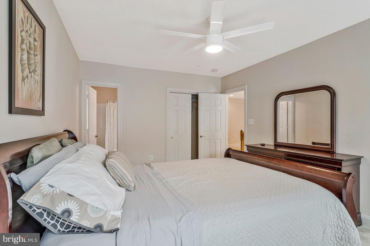 OAK CREEK CLUB - Residential