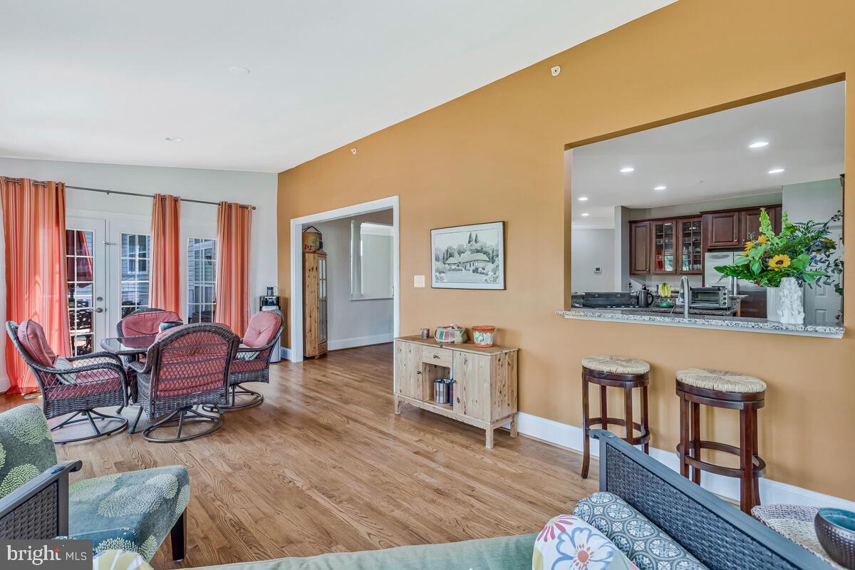 OAK CREEK CLUB - Residential