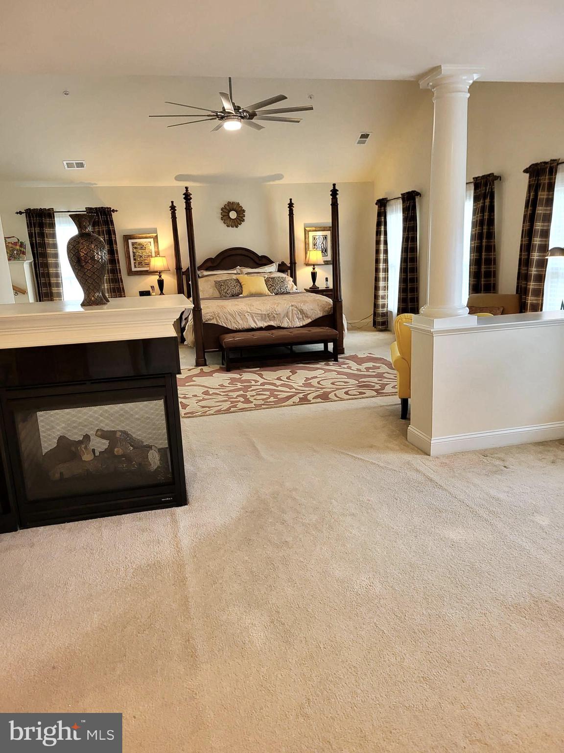 OAK CREEK CLUB - Residential