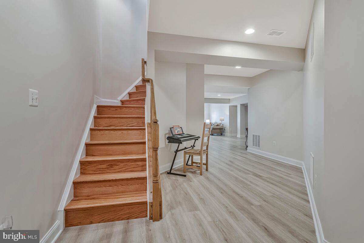 OAK CREEK CLUB - Residential