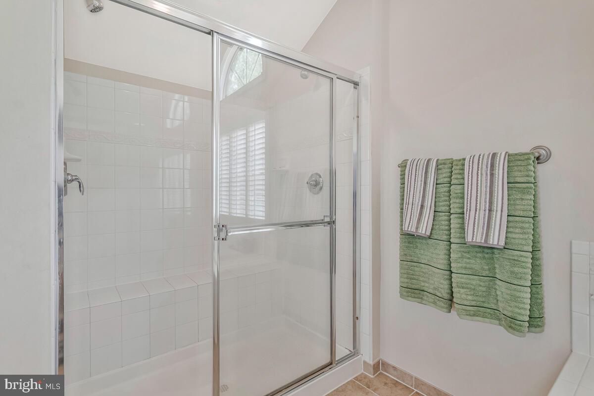 OAK CREEK CLUB - Residential