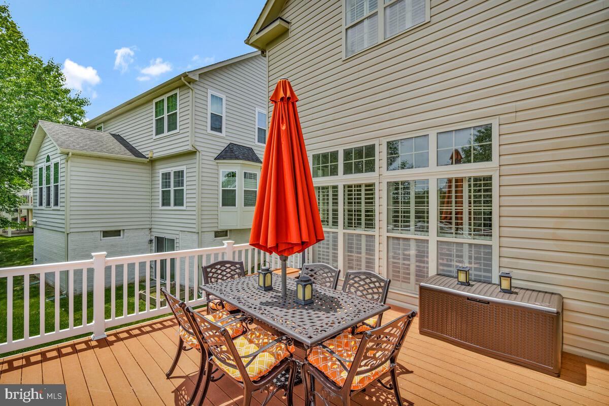 OAK CREEK CLUB - Residential