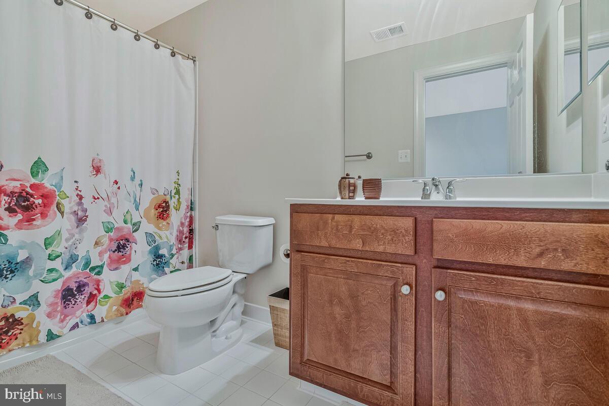 OAK CREEK CLUB - Residential