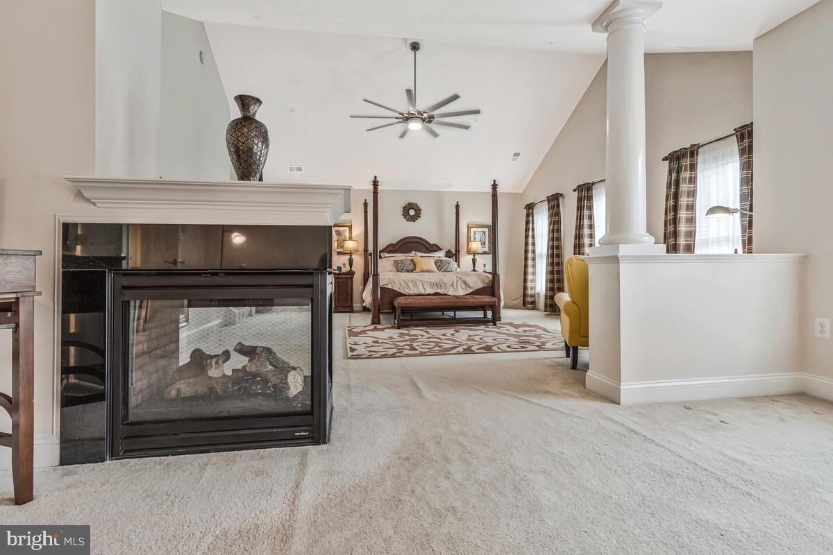 OAK CREEK CLUB - Residential