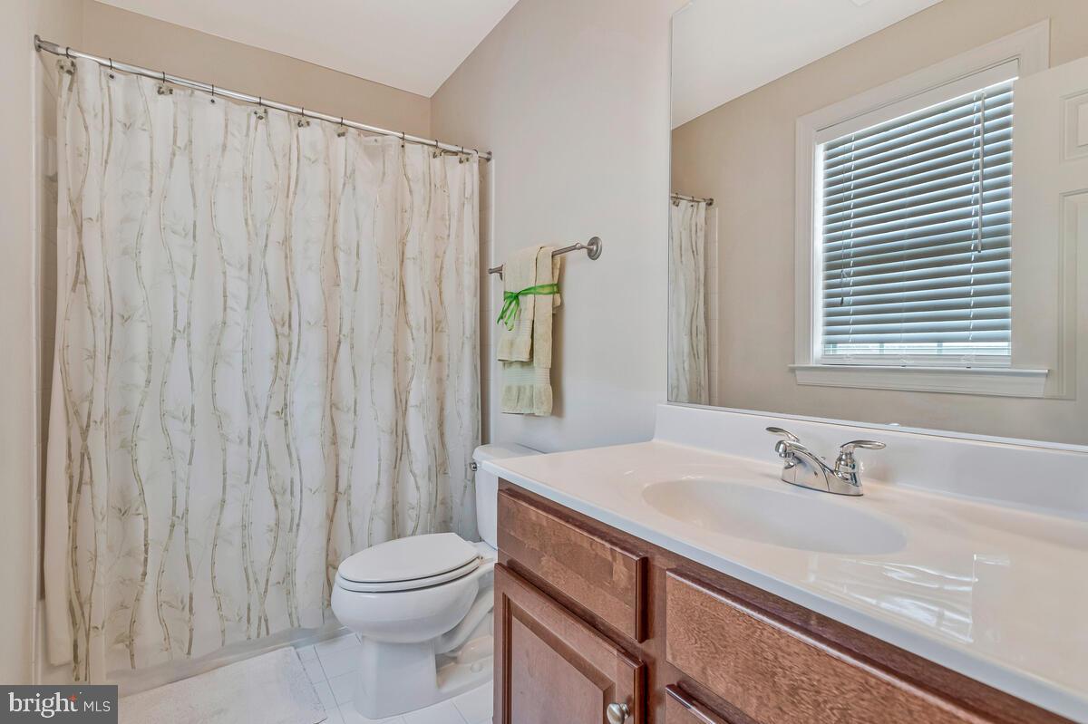 OAK CREEK CLUB - Residential