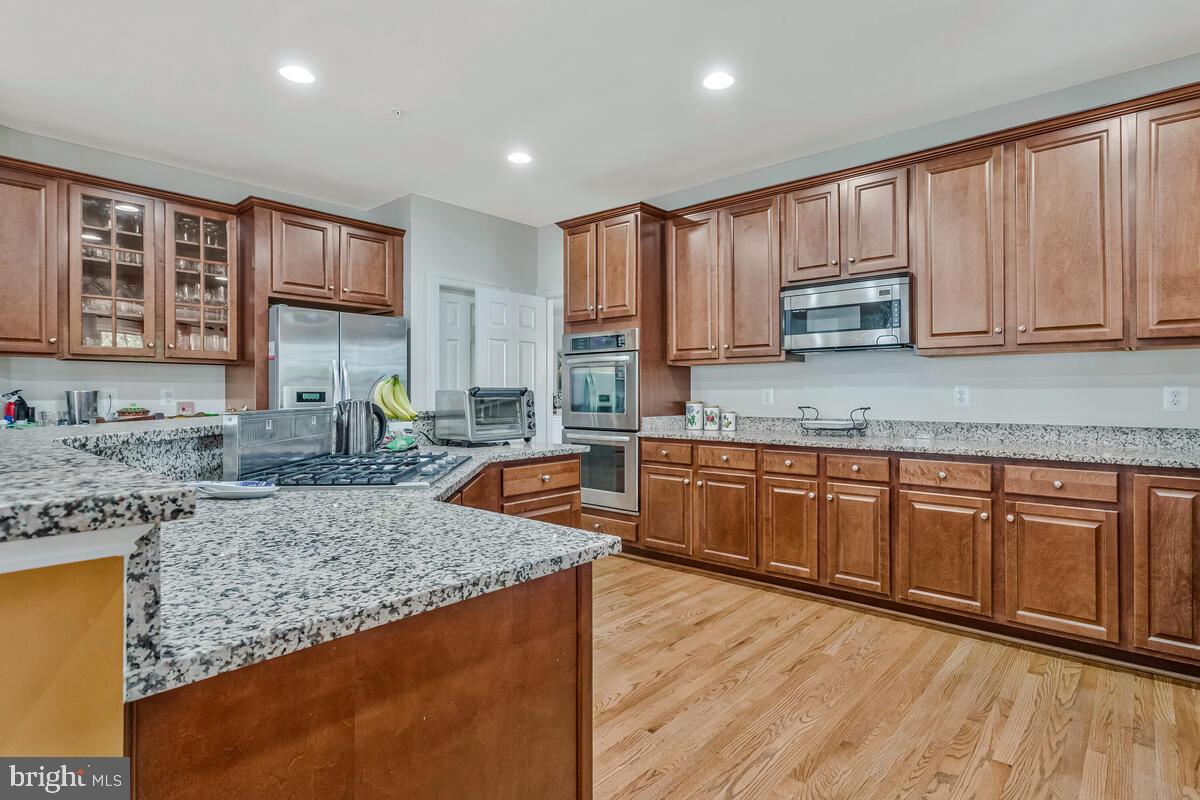 OAK CREEK CLUB - Residential