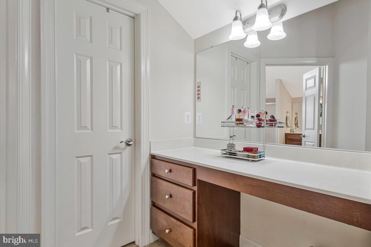 OAK CREEK CLUB - Residential