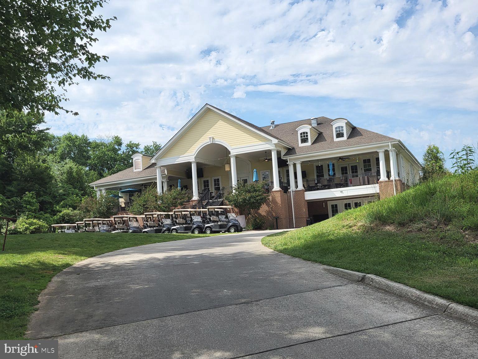 OAK CREEK CLUB - Residential