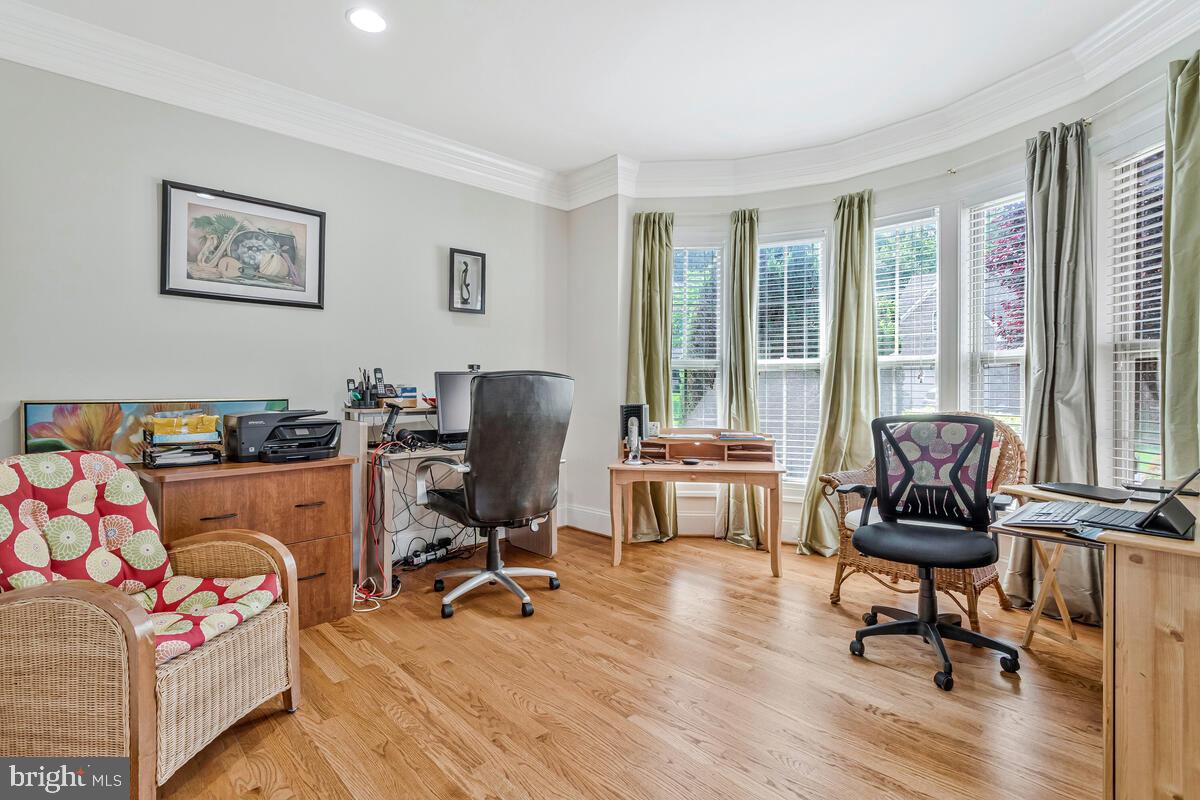 OAK CREEK CLUB - Residential