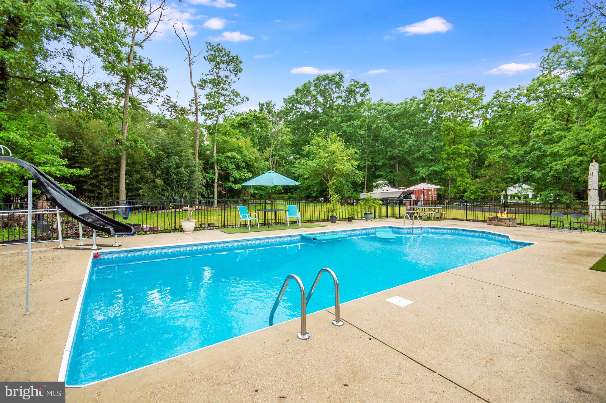 BROOKWOOD ESTATES - Residential