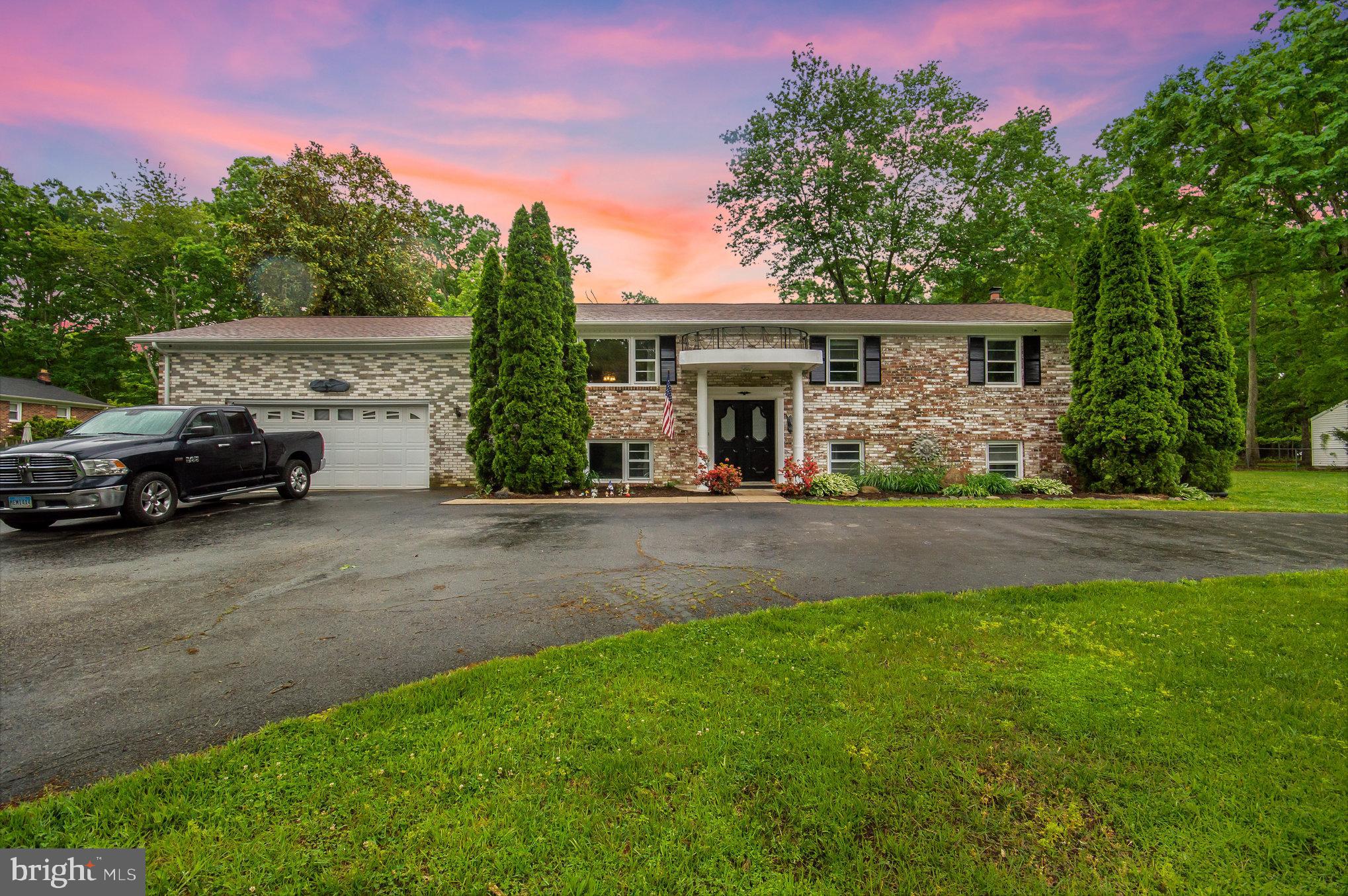 BROOKWOOD ESTATES - Residential