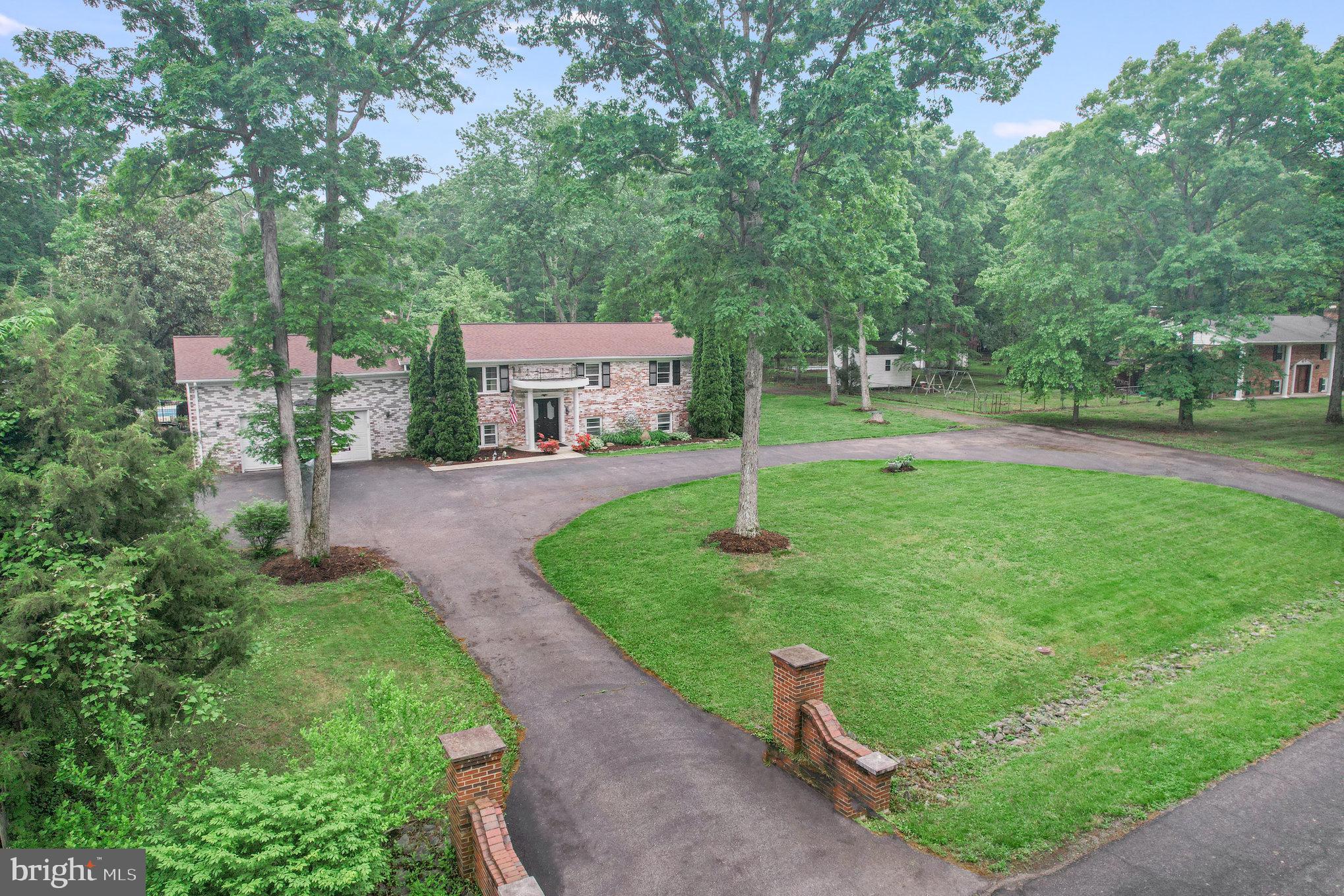 BROOKWOOD ESTATES - Residential