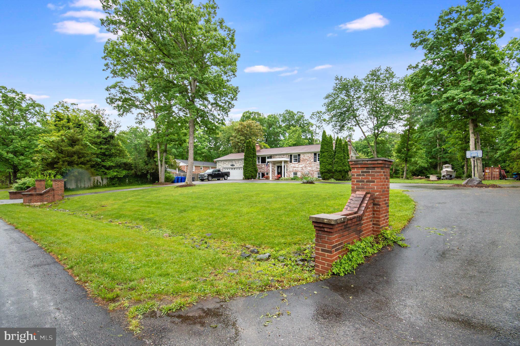 BROOKWOOD ESTATES - Residential