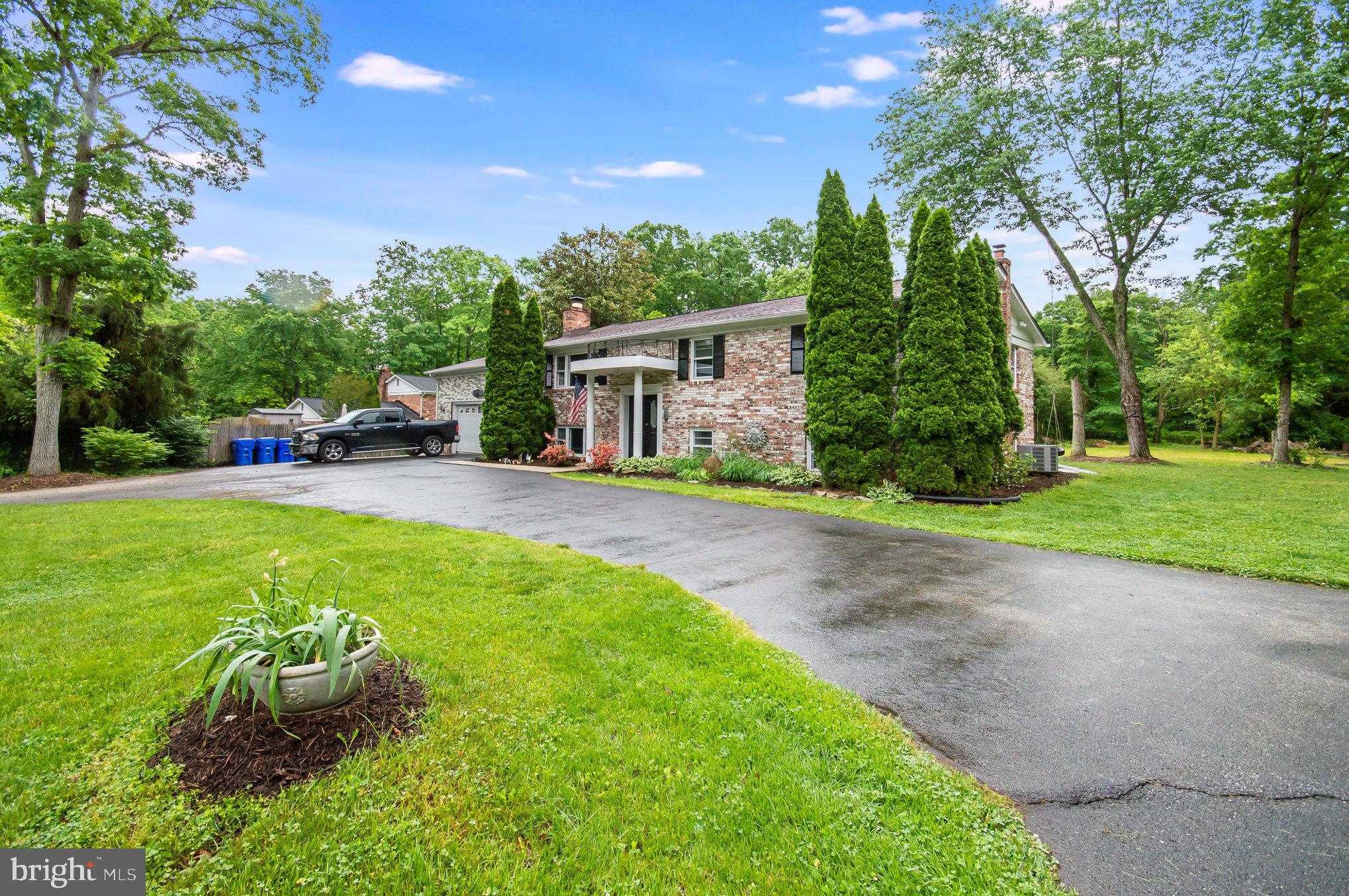 BROOKWOOD ESTATES - Residential