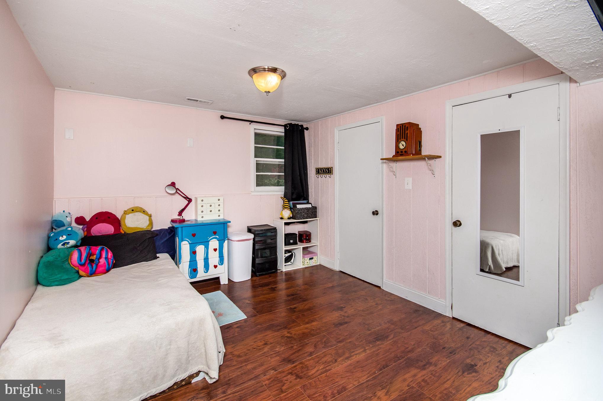 BROOKWOOD ESTATES - Residential