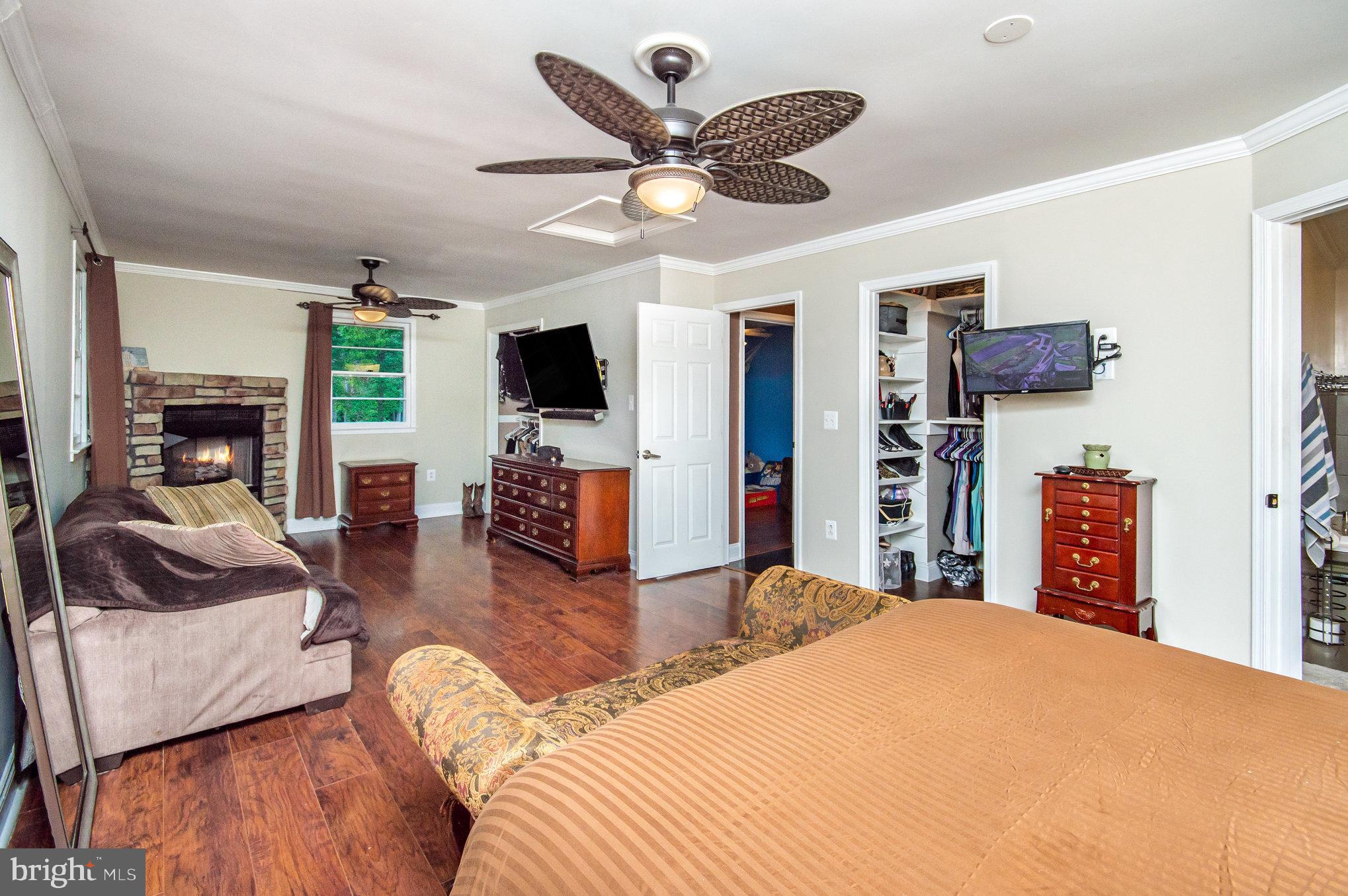 BROOKWOOD ESTATES - Residential