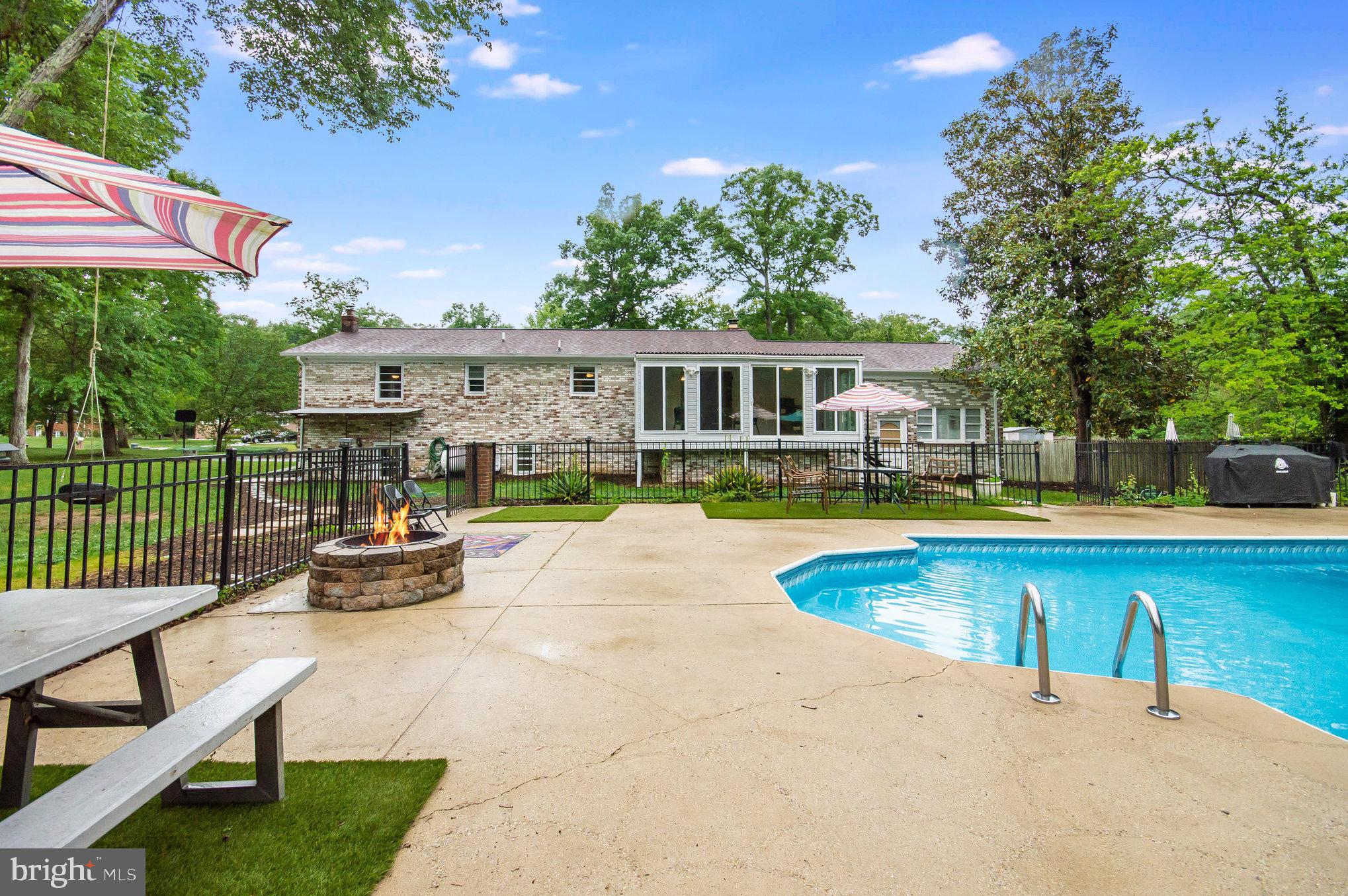 BROOKWOOD ESTATES - Residential