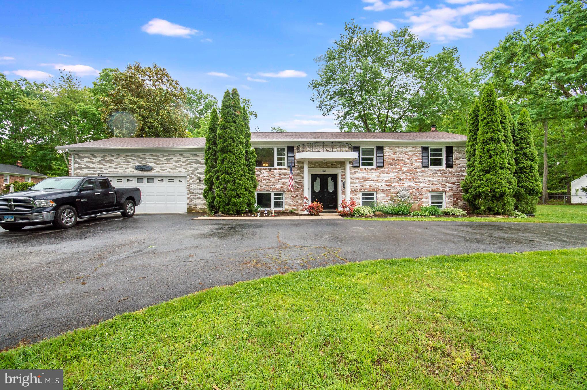 BROOKWOOD ESTATES - Residential