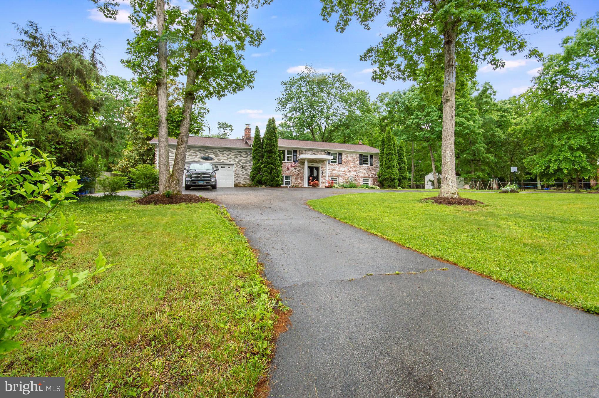 BROOKWOOD ESTATES - Residential