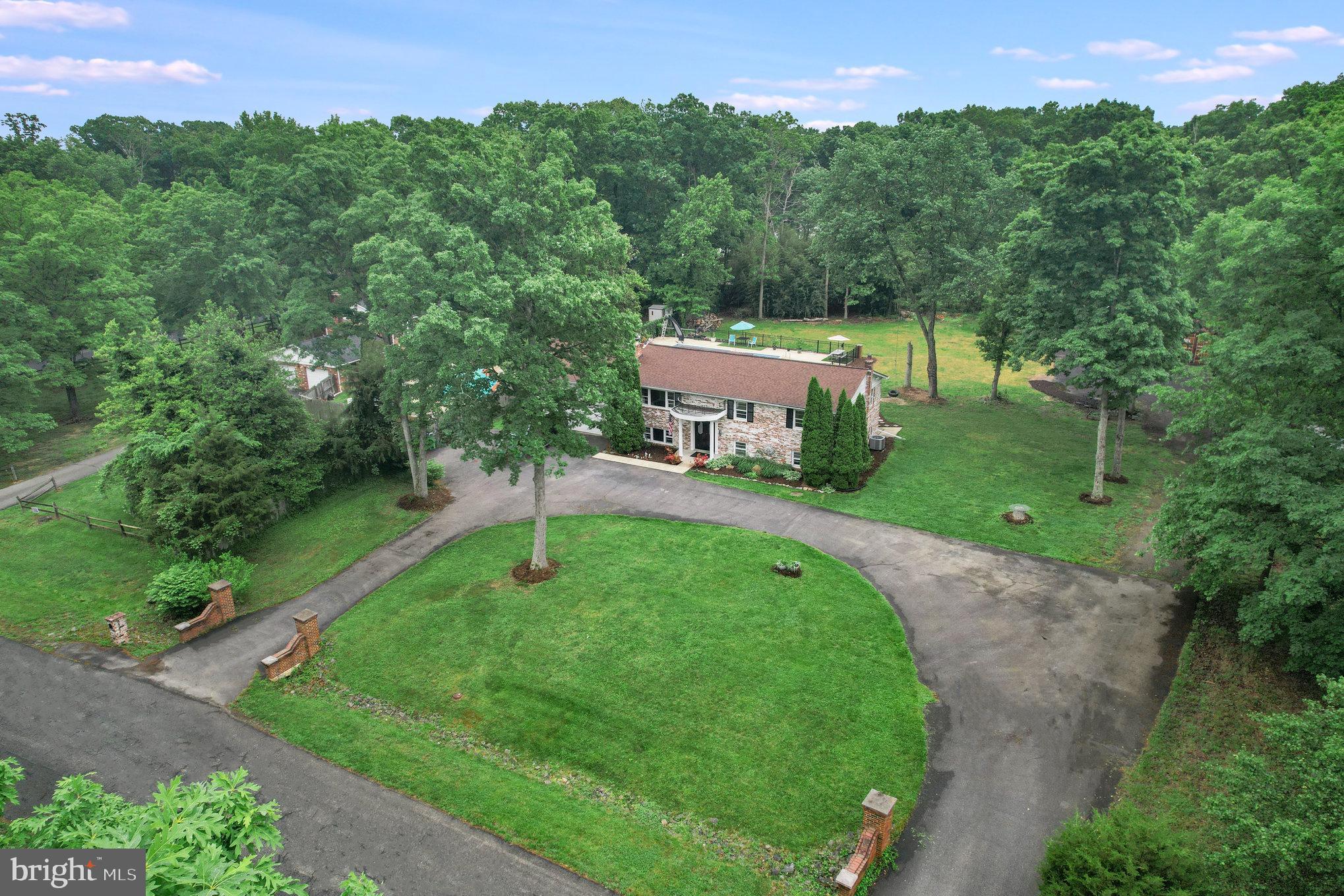 BROOKWOOD ESTATES - Residential