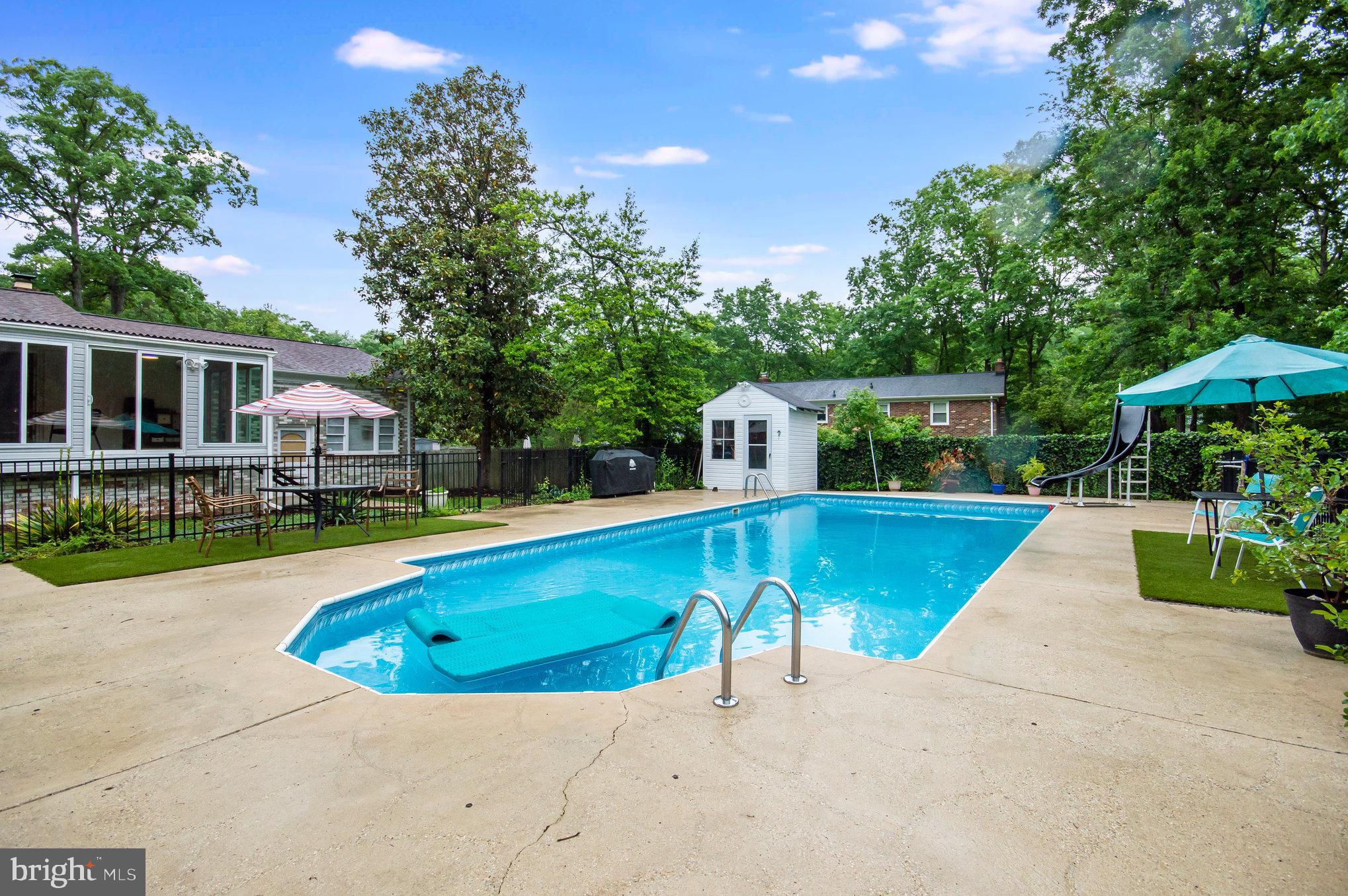 BROOKWOOD ESTATES - Residential