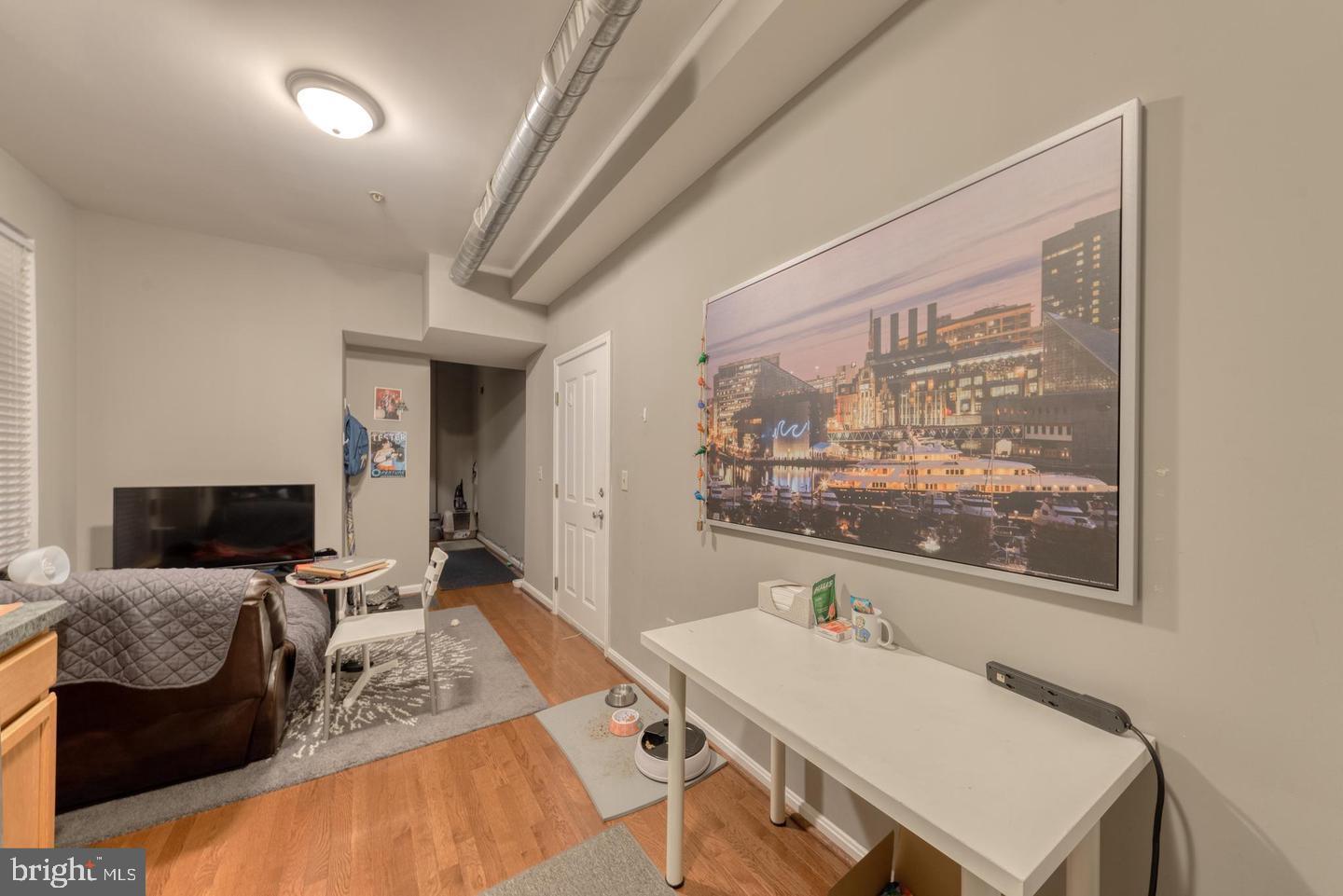 MOUNT VERNON PLACE HISTORIC DISTRICT - Residential Lease