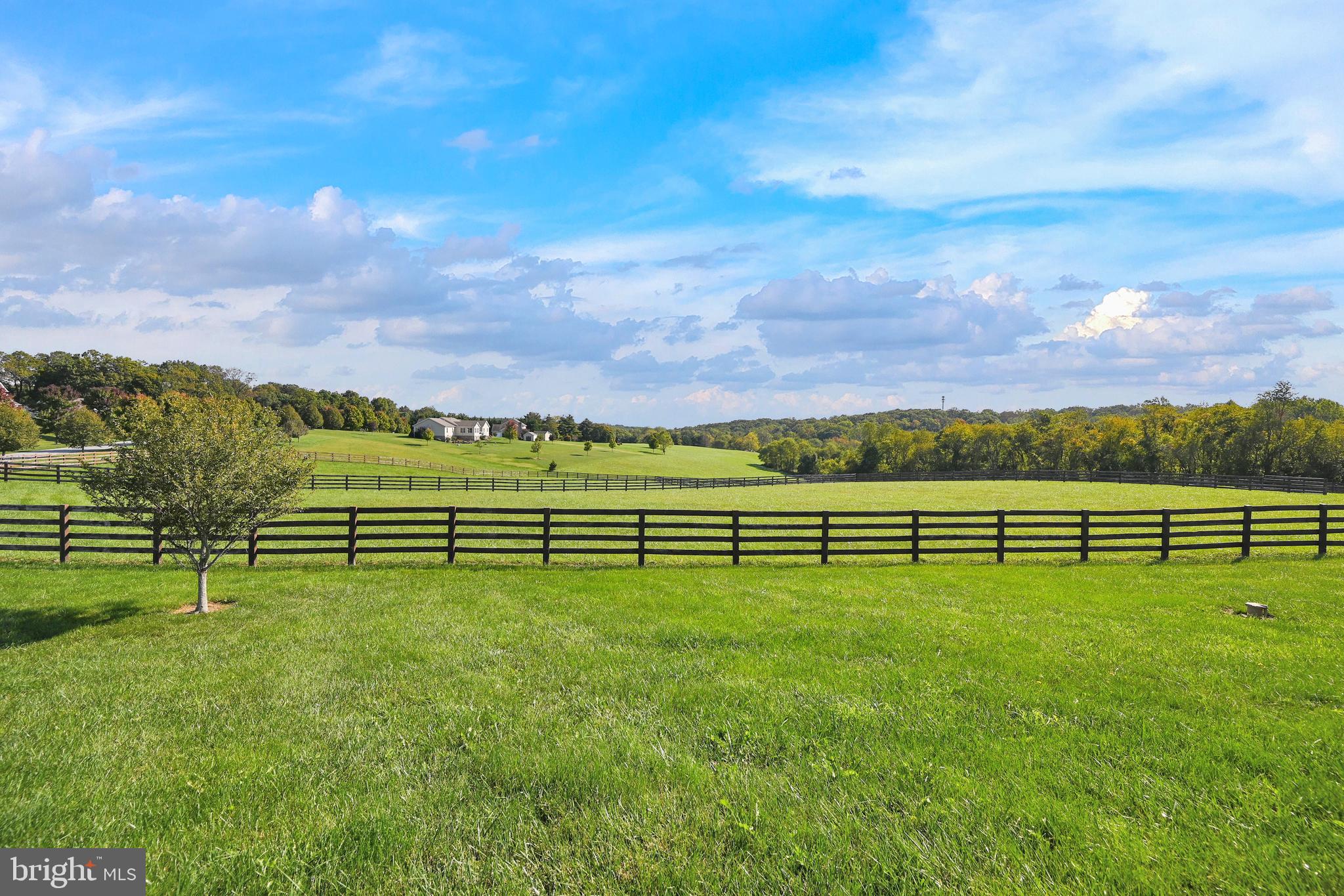 WILMOT MANOR - Residential