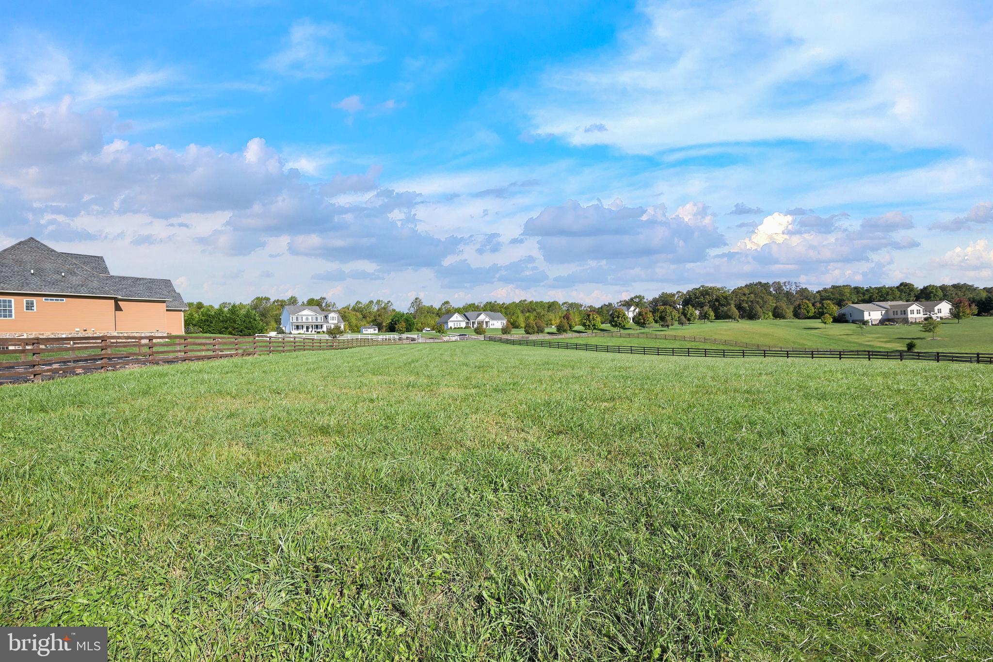 WILMOT MANOR - Residential