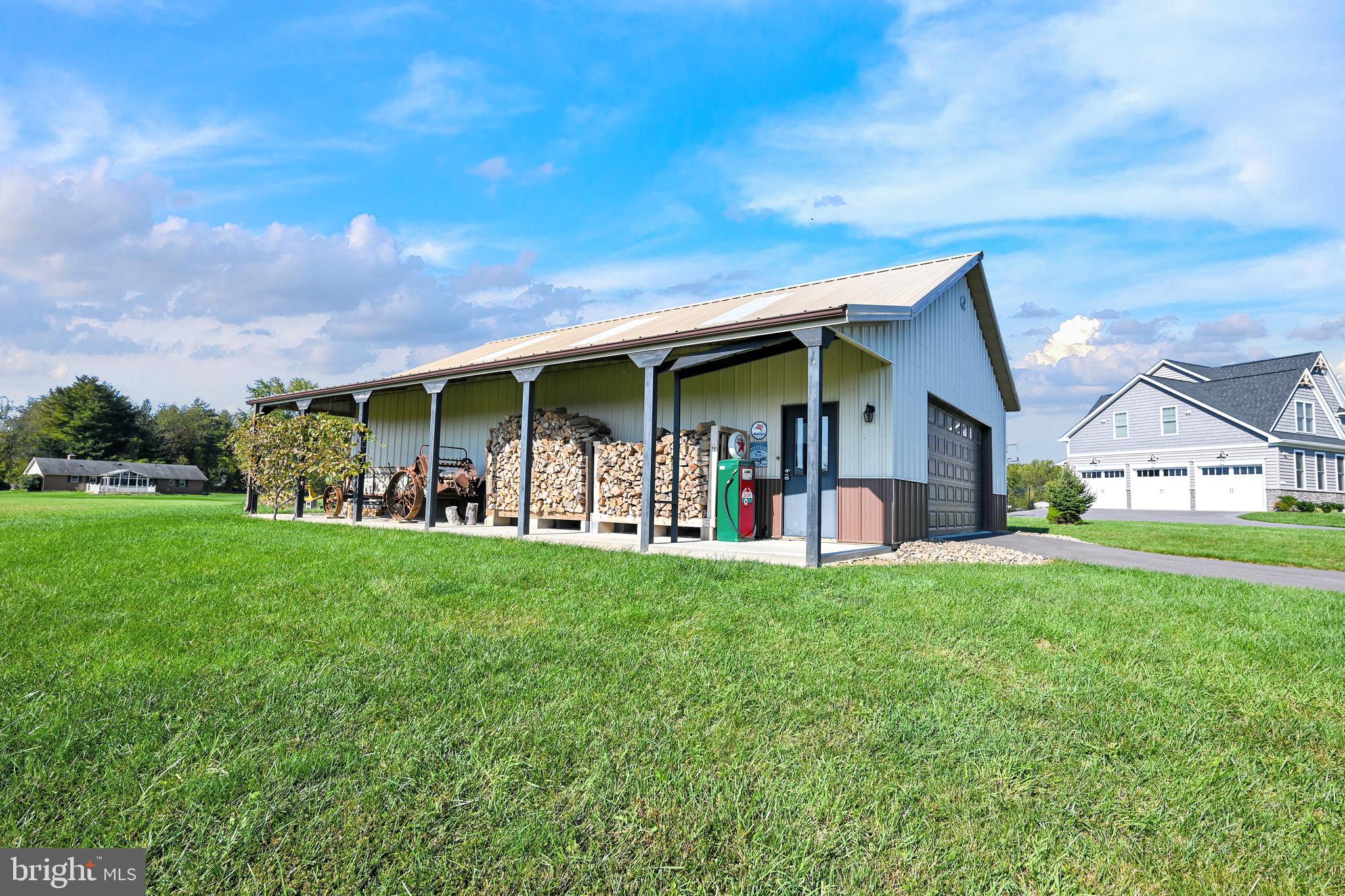 WILMOT MANOR - Residential