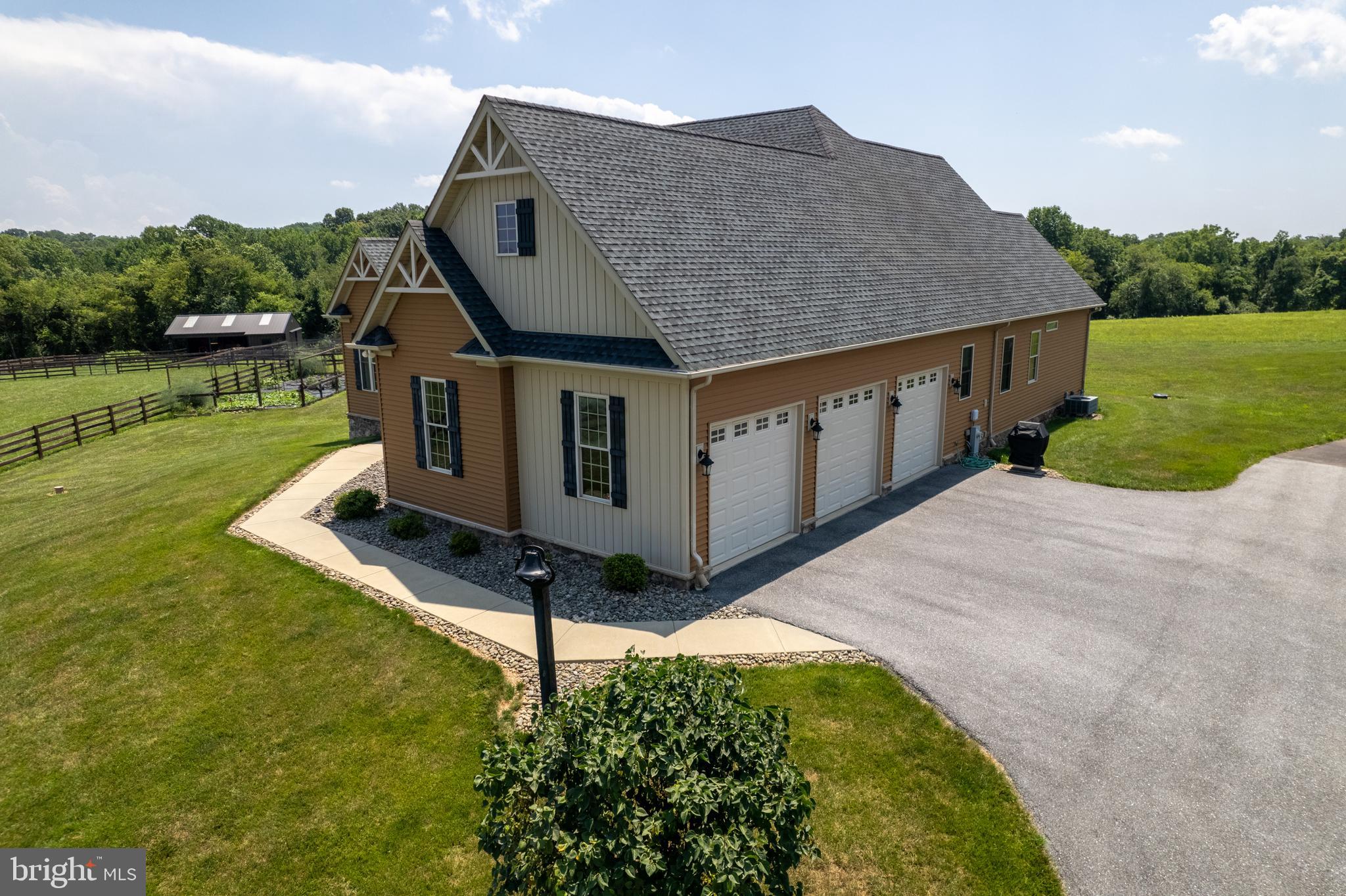 WILMOT MANOR - Residential