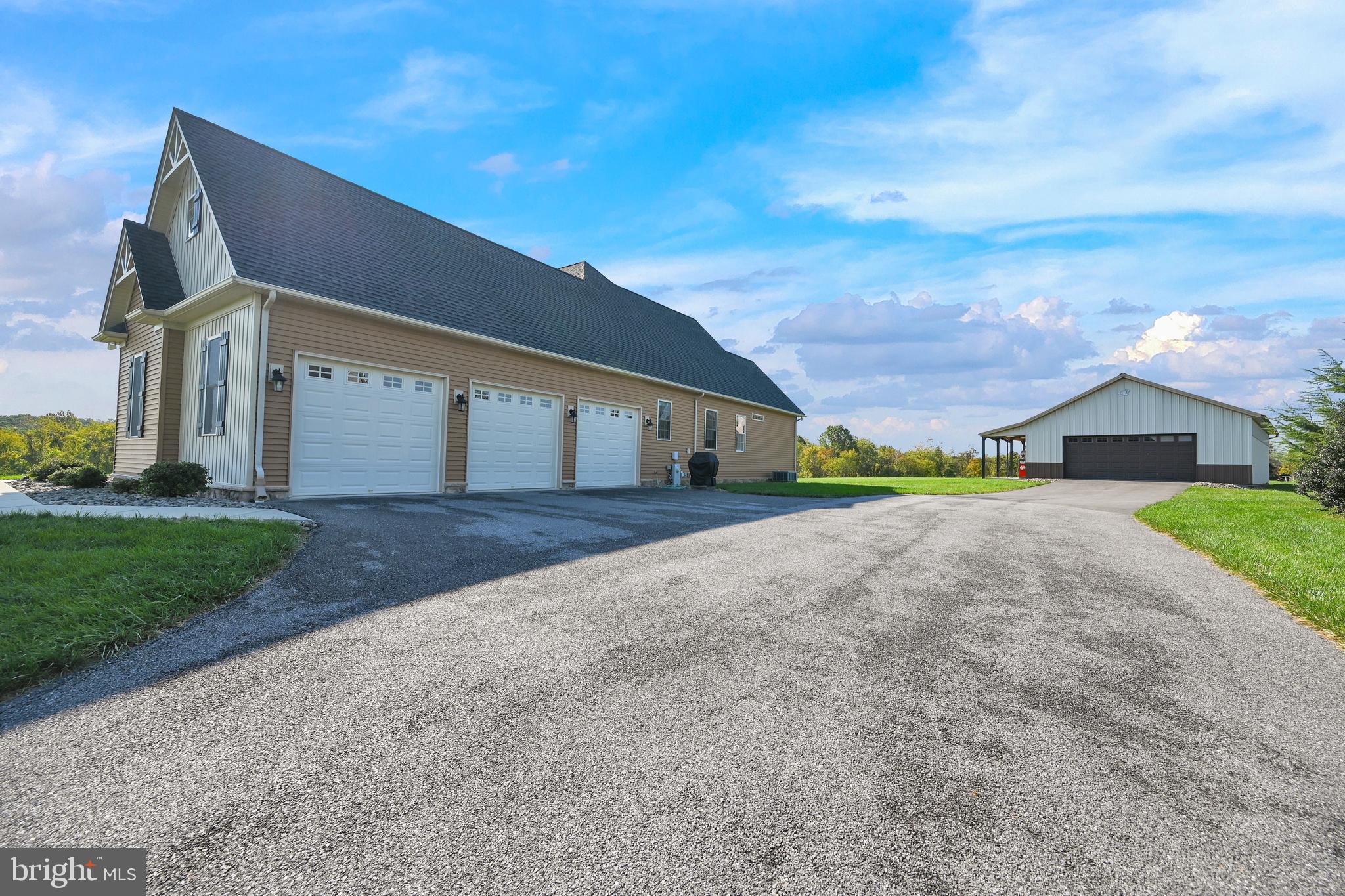 WILMOT MANOR - Residential