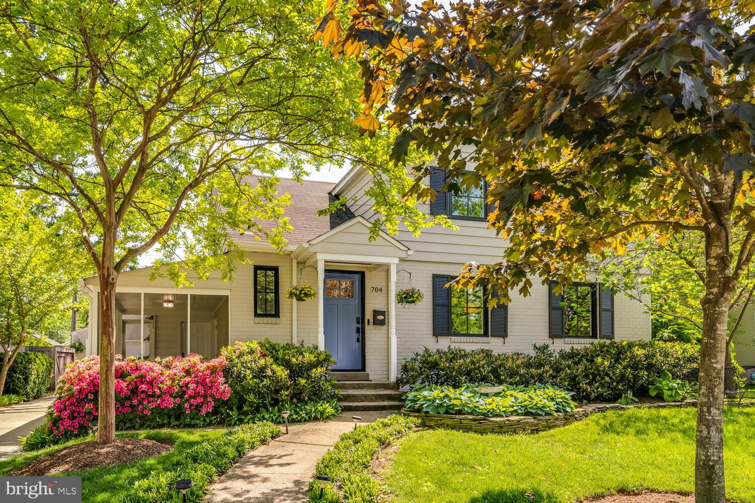 704 GRAND VIEW DRIVE