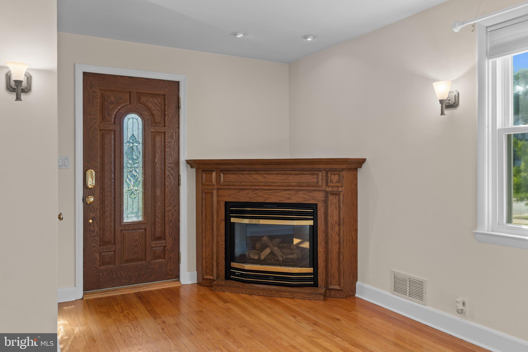 13 HENRY AVENUE