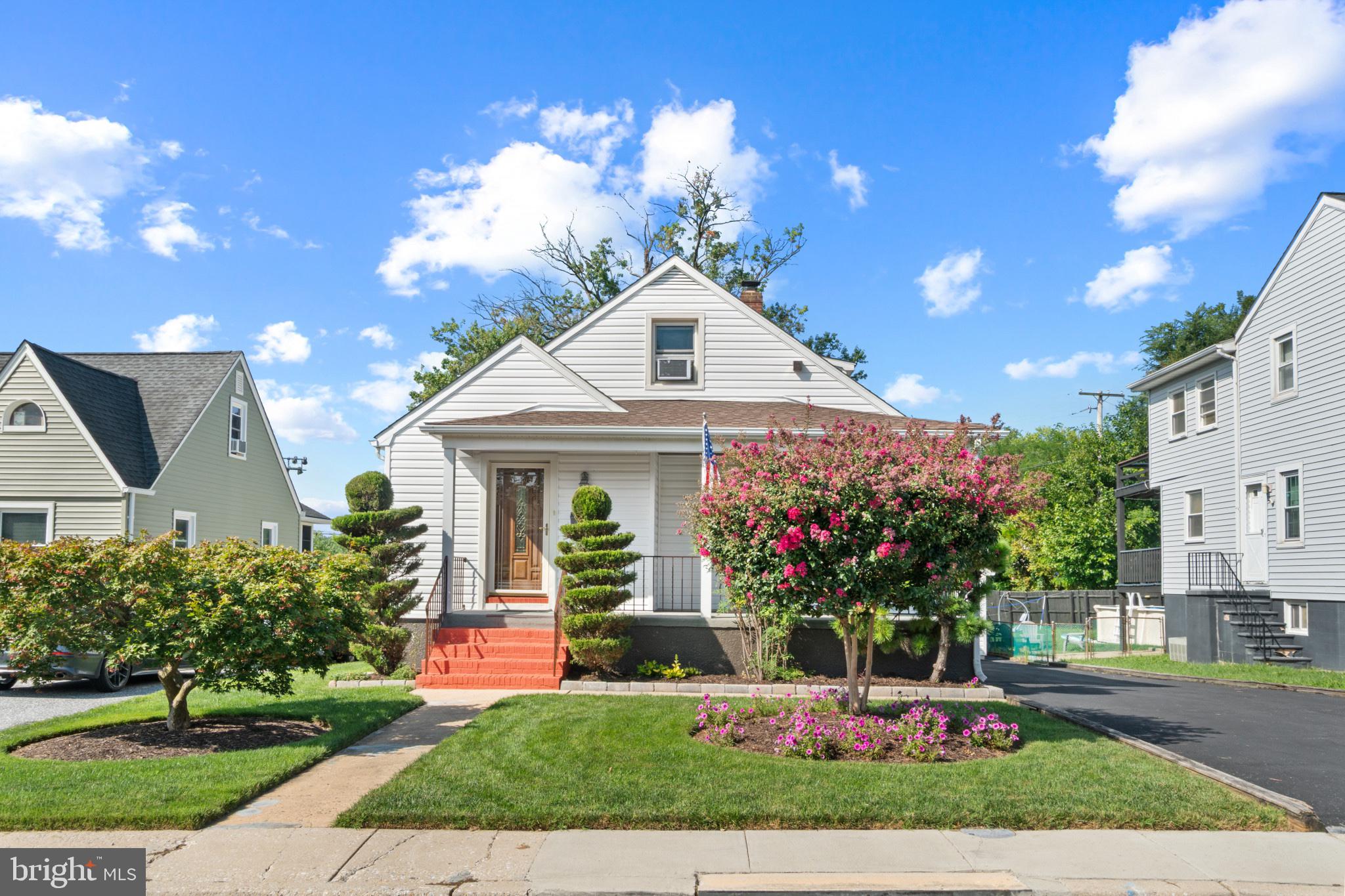 13 HENRY AVENUE