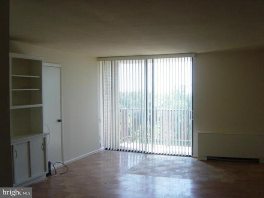 Almost 500 sf efficiency w balcony in downtown Rockville.  One block from Rockville redline METRO, busses and MARC Train.  Convenient to dining, shopping, movies and more.  All utilities included (except cable, telephone, etc.).  Secured building with 24/7 front desk.