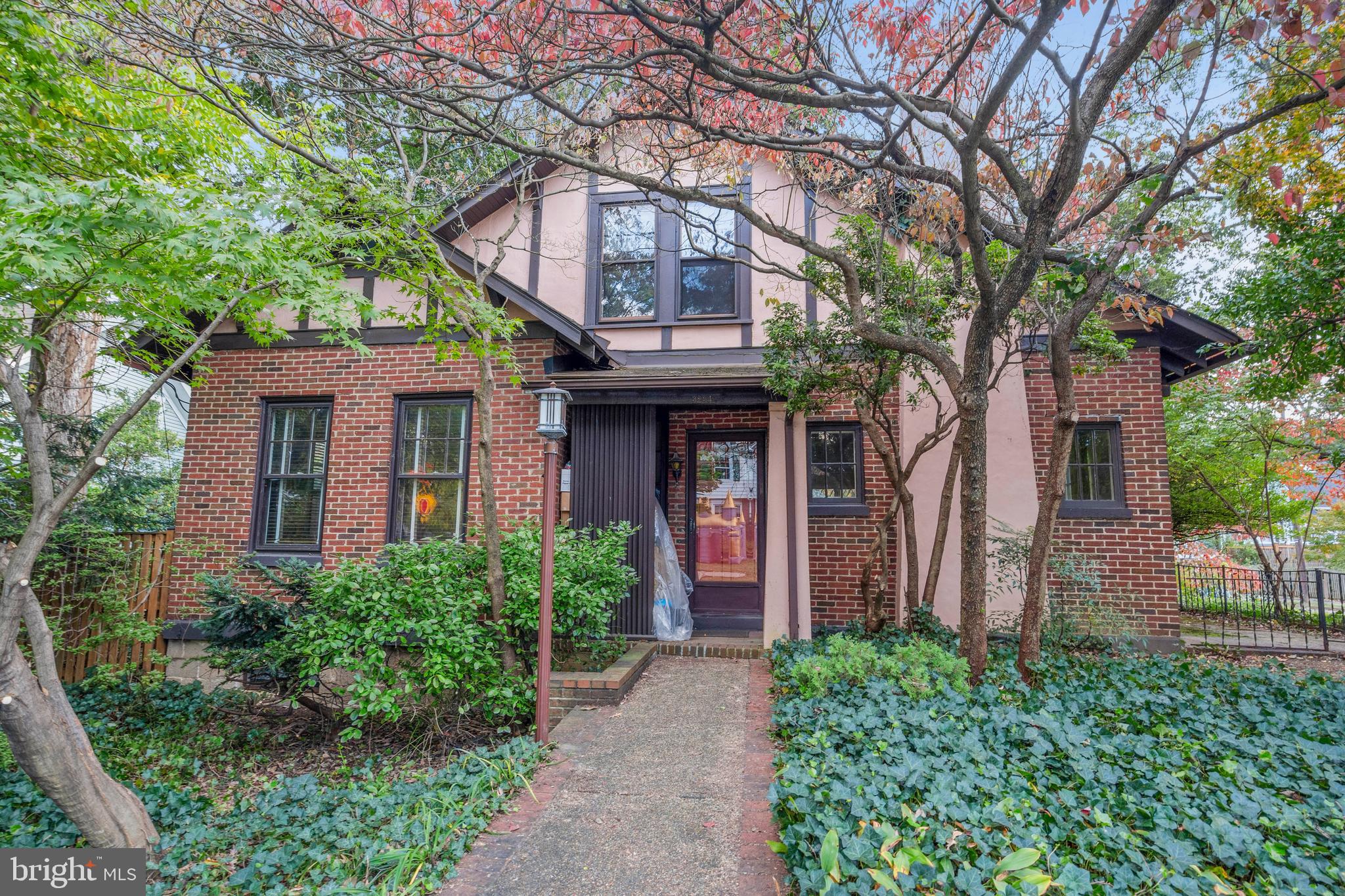 ASHTON HEIGHTS - Residential