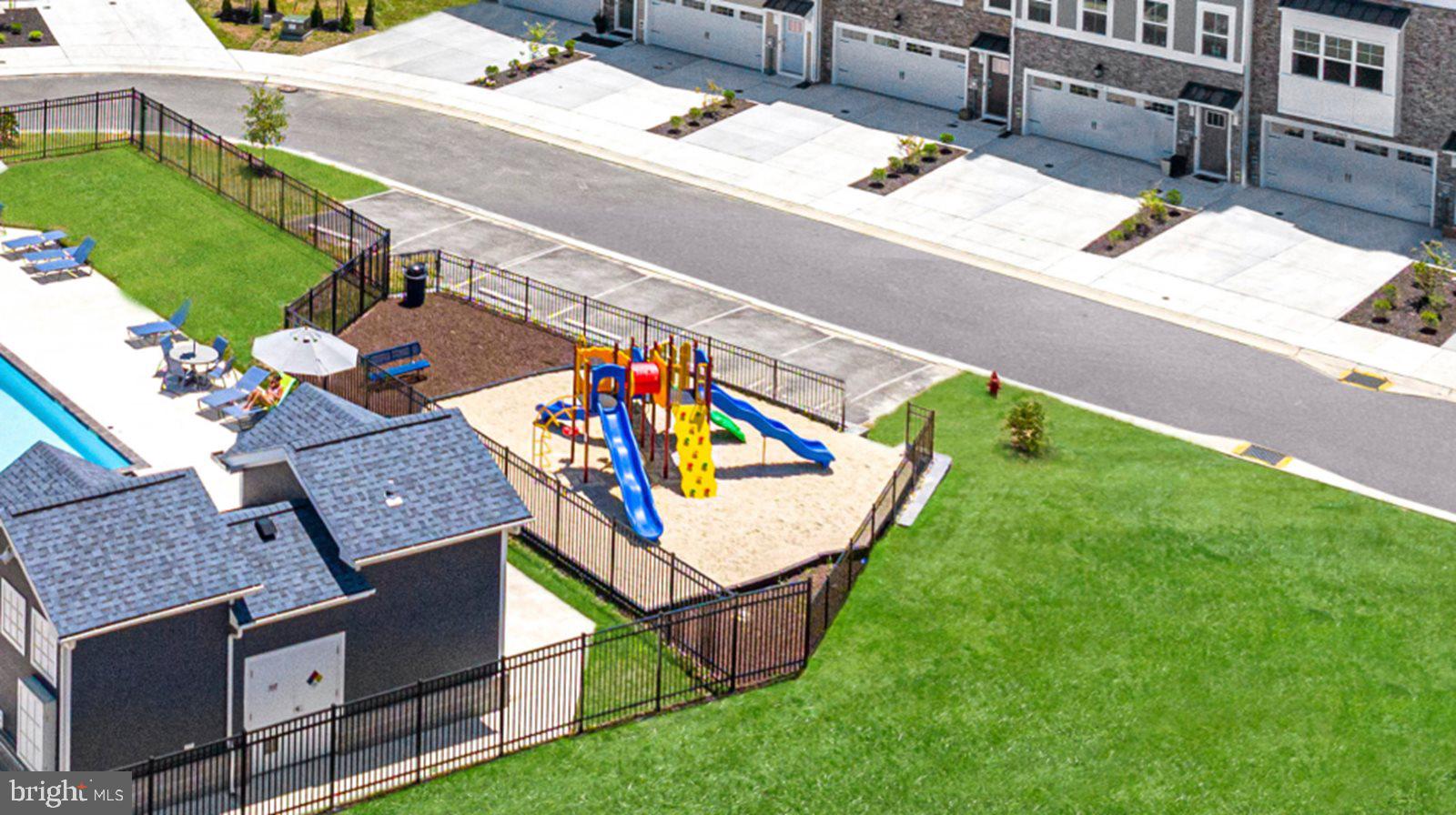 SEA OAKS VILLAGE - Residential