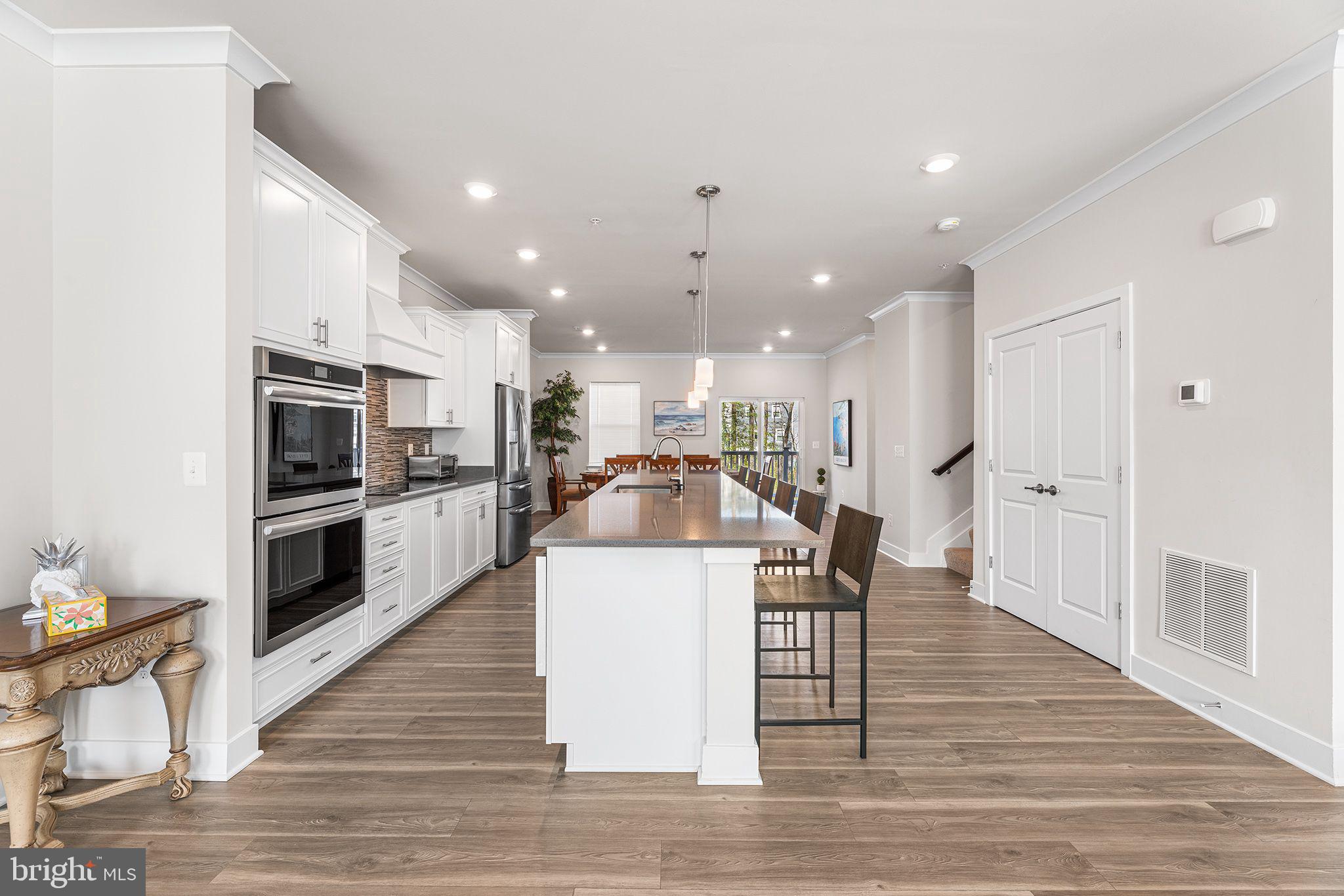 SEA OAKS VILLAGE - Residential