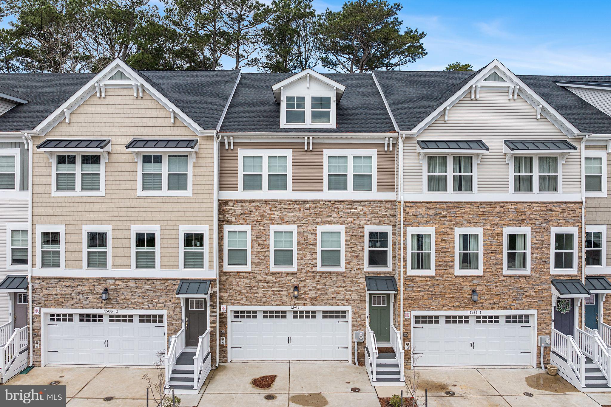 SEA OAKS VILLAGE - Residential