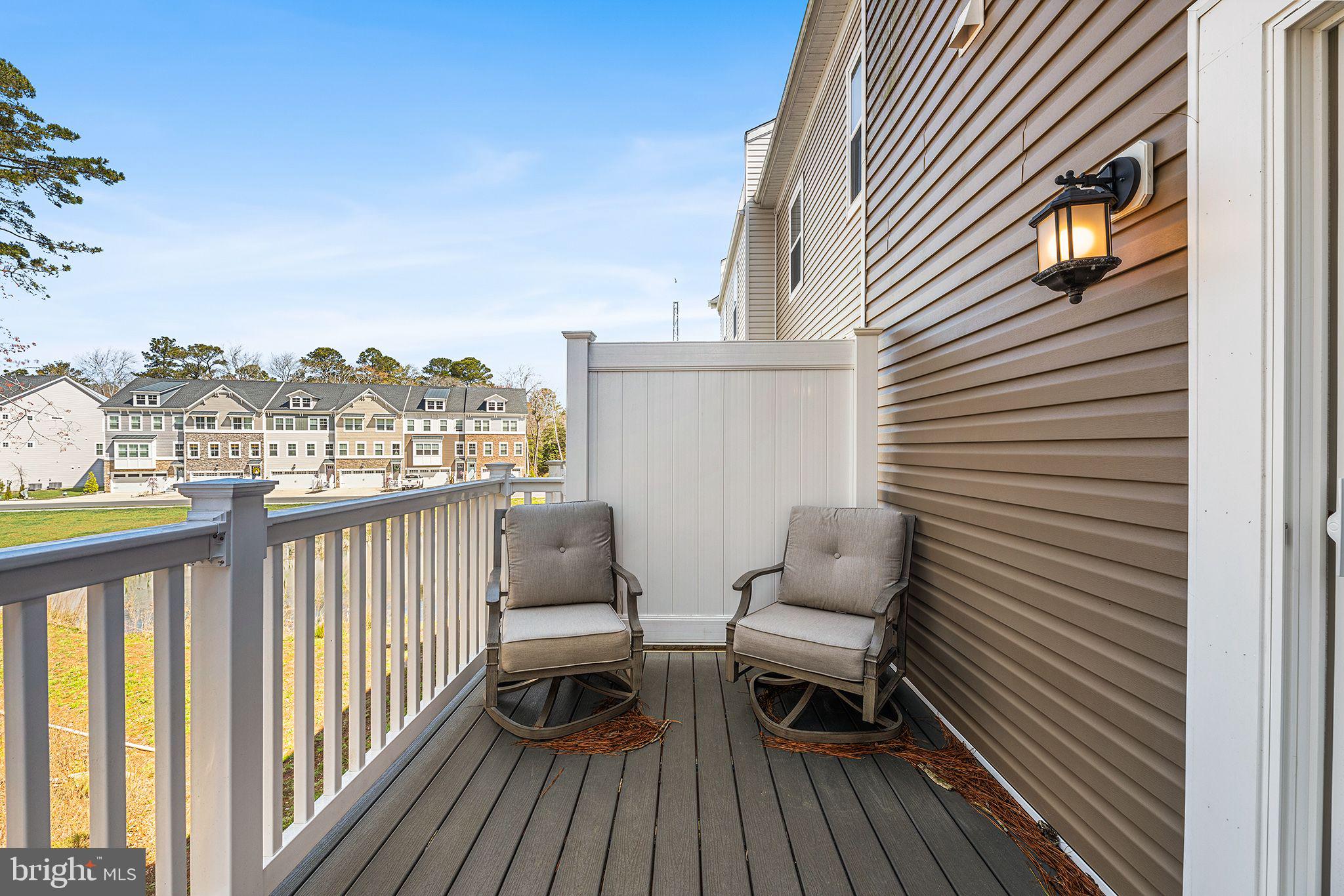 SEA OAKS VILLAGE - Residential